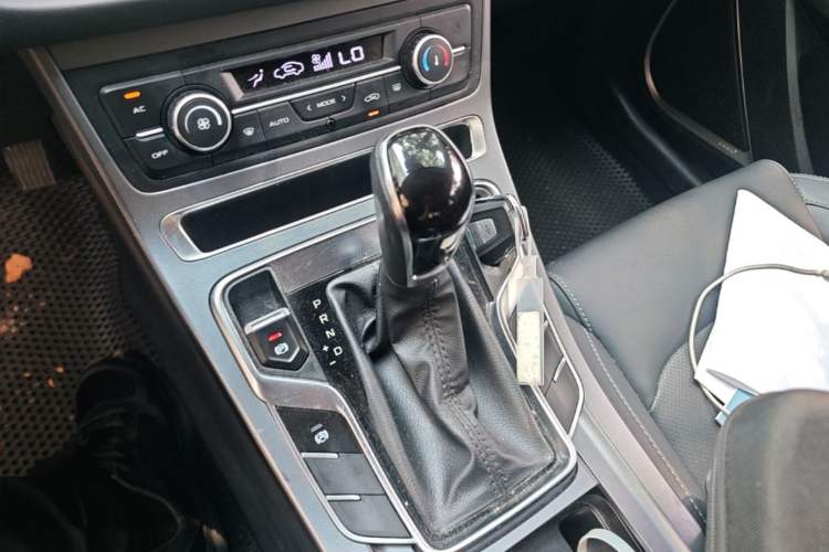 Used Geely Auto Emgrand 2020 1.5L CVT Luxury Model Gear Lever