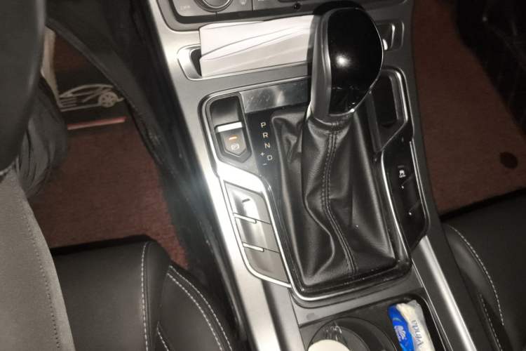 Used Geely Auto Emgrand 2020 1.5L CVT Upward Version Gear Lever