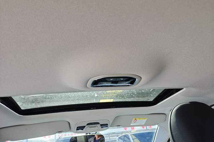 Used Geely Auto Emgrand 2020 1.5L CVT Luxury Model Headliner