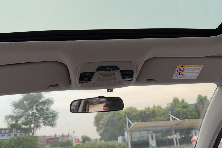 Used Geely Auto Emgrand 2020 1.5L CVT Luxury Model Headliner