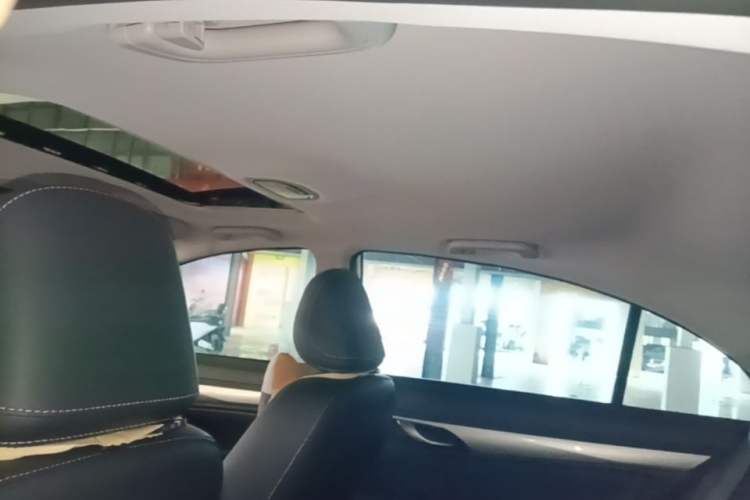 Used Geely Auto Emgrand 2020 1.5L CVT Luxury Model Headliner