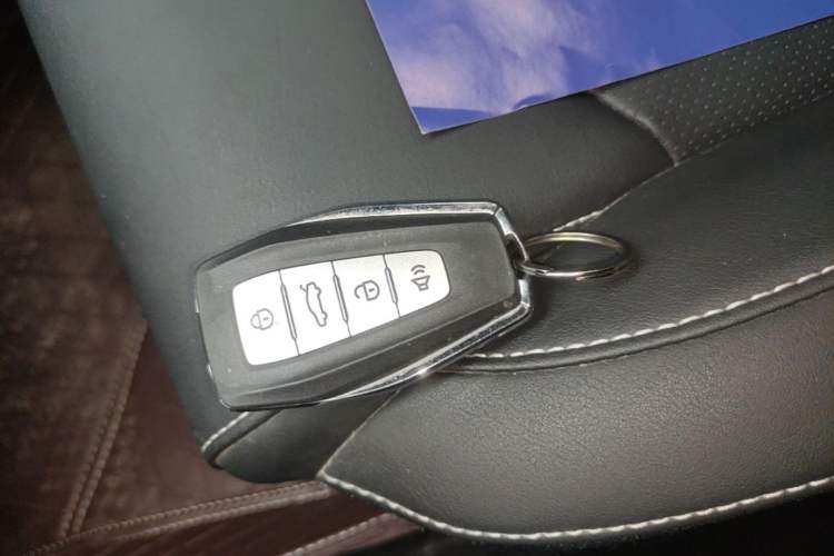 Used Geely Auto Emgrand 2020 1.5L Manual Luxury Model Interior 1