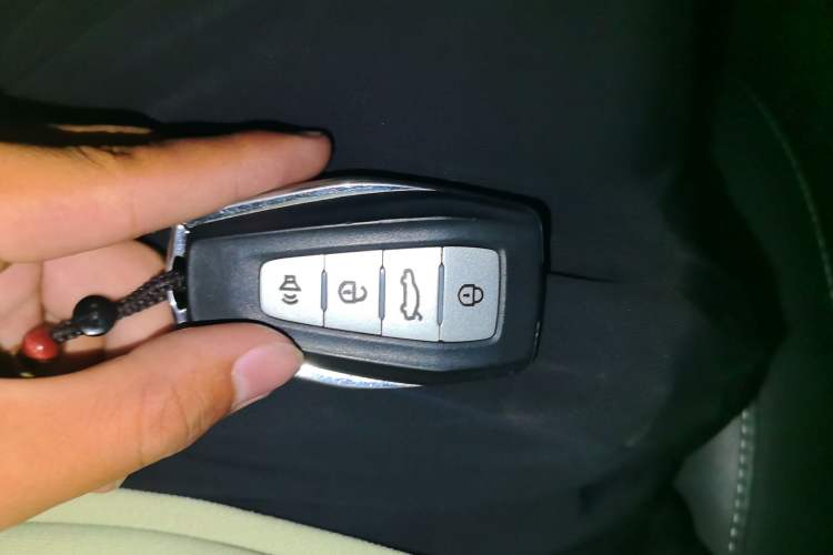 Used Geely Auto Emgrand 2020 1.5L CVT Upward Version Interior 1