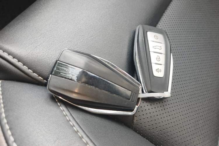 Used Geely Auto Emgrand 2020 1.5L CVT Upward Version Interior 1