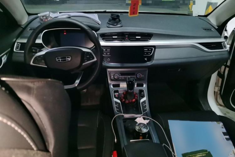 Used Geely Auto Emgrand 2020 1.5L CVT Upward Version Interior 2