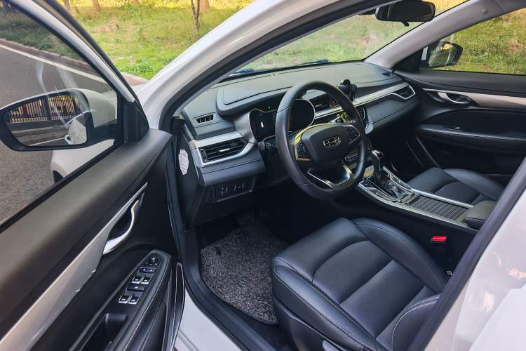 Used Geely Auto Emgrand 2020 1.5L CVT Luxury Model Interior 2