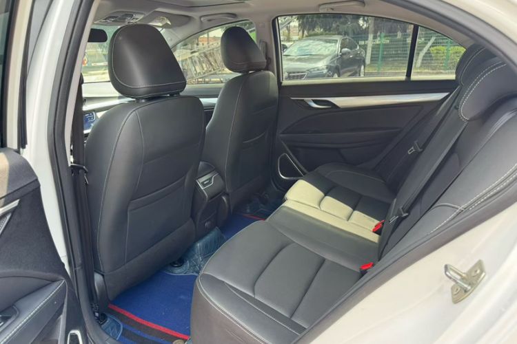 Used Geely Auto Emgrand 2020 1.5L CVT Upward Version Interior 3