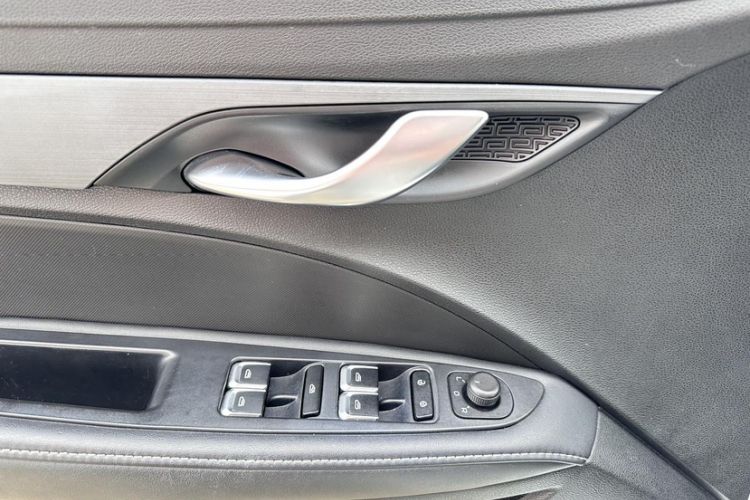 Used Geely Auto Emgrand 2020 1.5L CVT Upward Version Interior 3