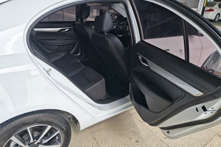 Used Geely Auto Emgrand 2020 1.5L CVT Upward Version Interior 3