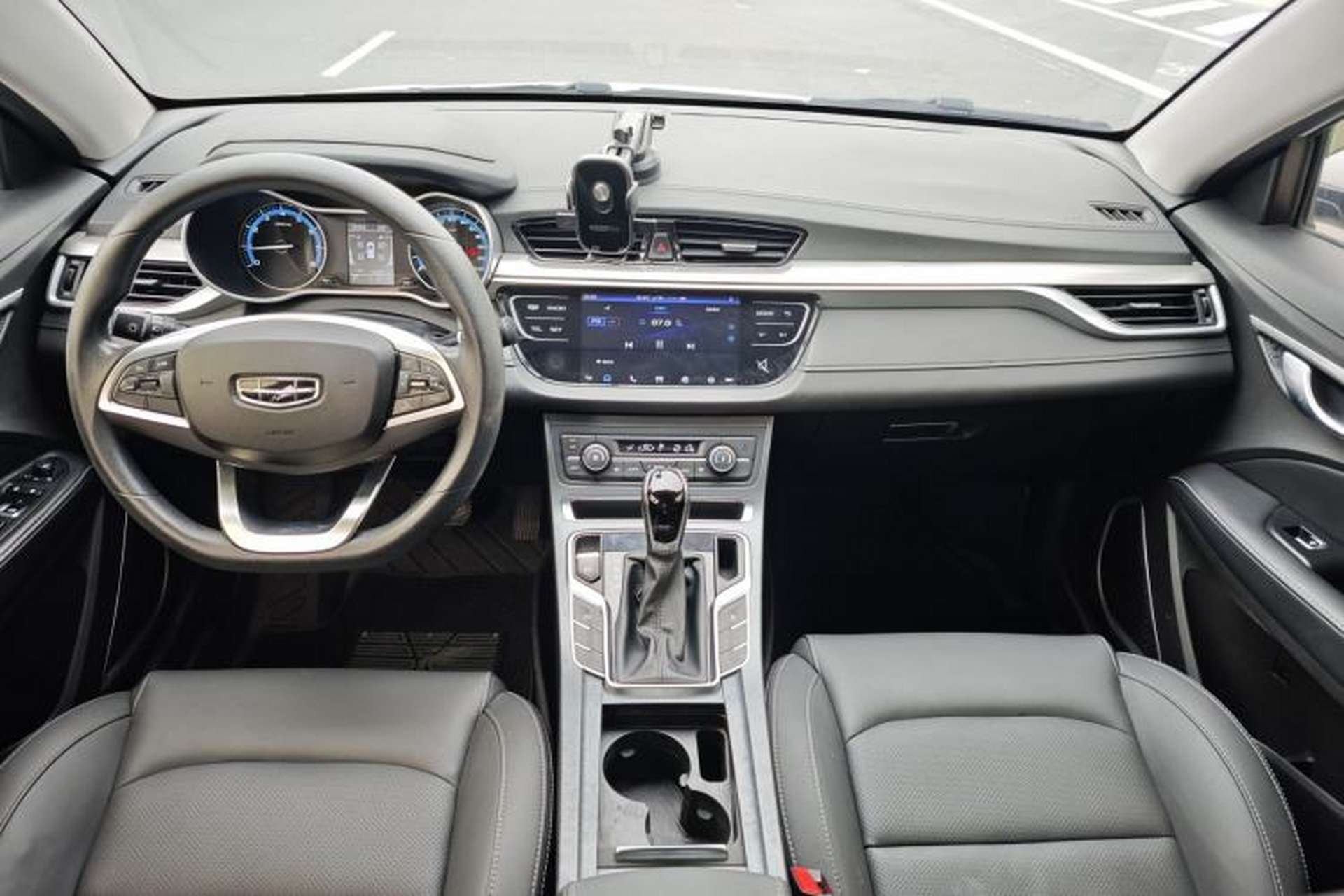 Used Geely Auto Emgrand 2020 1.5L CVT Luxury Model Interior 4