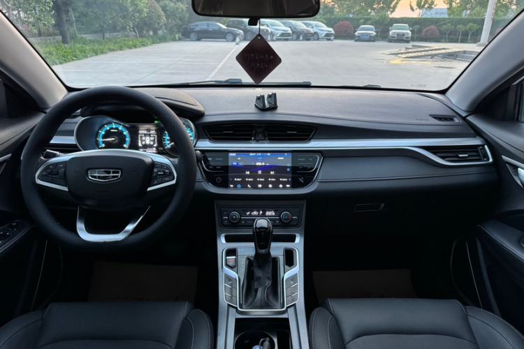 Used Geely Auto Emgrand 2020 1.5L CVT Luxury Model Interior 5