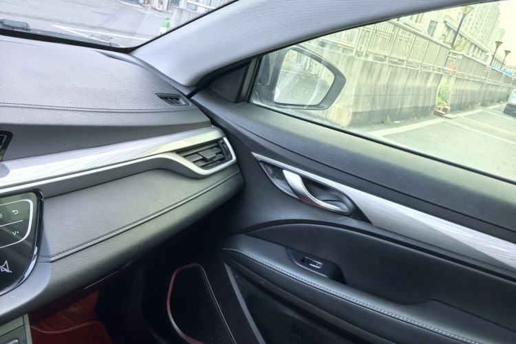 Used Geely Auto Emgrand 2020 1.5L CVT Upward Version Interior 9