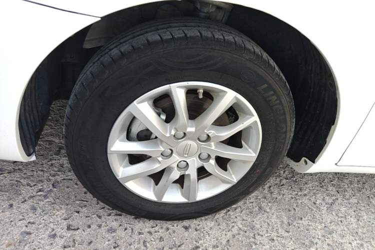 Used Geely Auto Emgrand 2020 1.5L CVT Luxury Model Left Front Wheel Hub