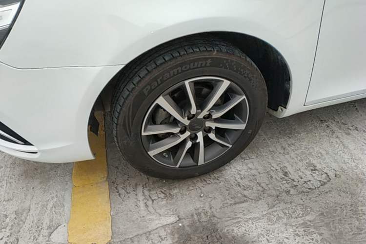 Used Geely Auto Emgrand 2020 1.5L CVT Upward Version Left Front Wheel Hub