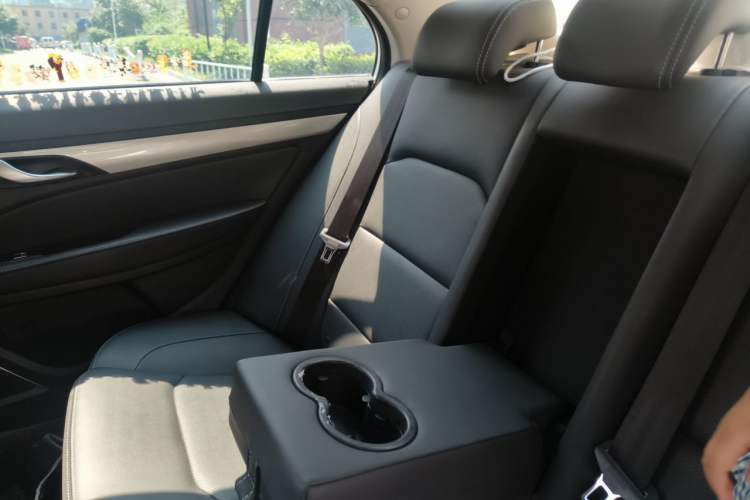 Used Geely Auto Emgrand 2020 1.5L CVT Upward Version Left Rear Seat