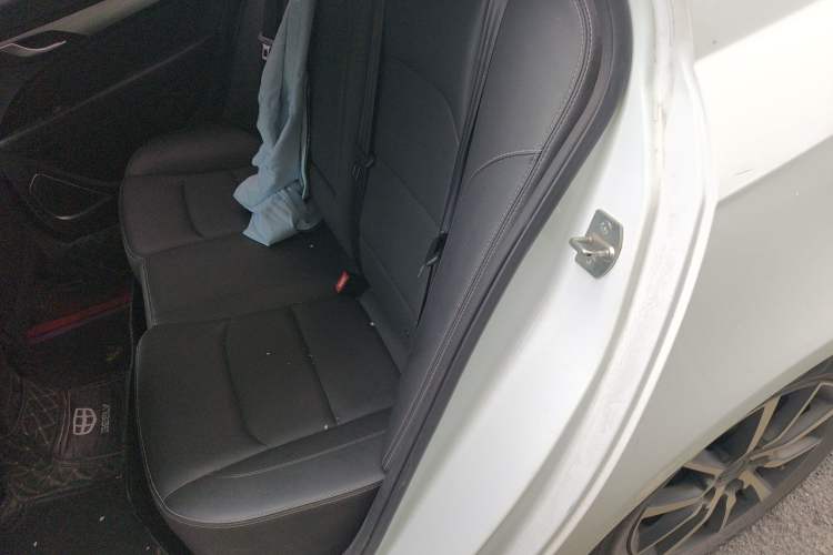 Used Geely Auto Emgrand 2020 1.5L CVT Upward Version Left Rear Seat