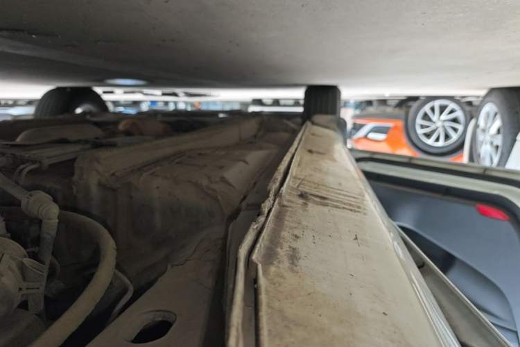 Used Geely Auto Emgrand 2020 1.5L Manual Comfort Version Left Side Sill