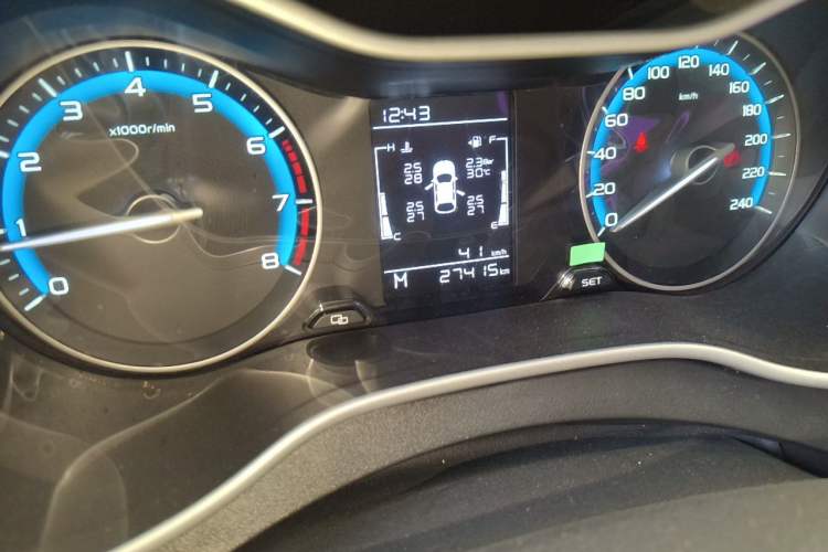 Used Geely Auto Emgrand 2020 1.5L Manual Comfort Version Odometer Close Up