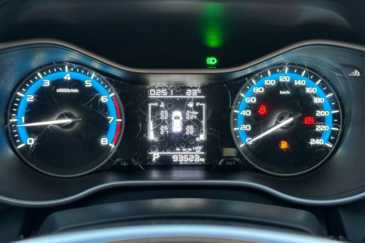 Used Geely Auto Emgrand 2020 1.5L CVT Luxury Model Odometer Close Up