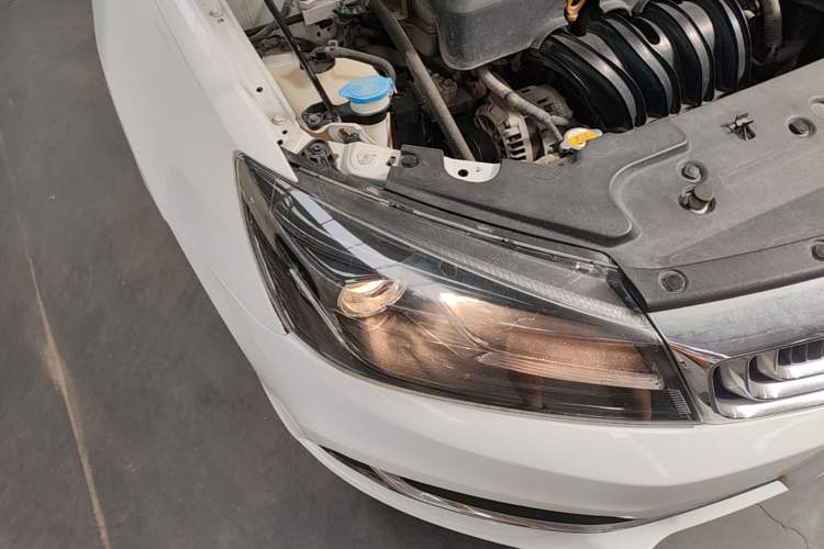 Used Geely Auto Emgrand 2020 1.5L Manual Luxury Model Right Front Headlight