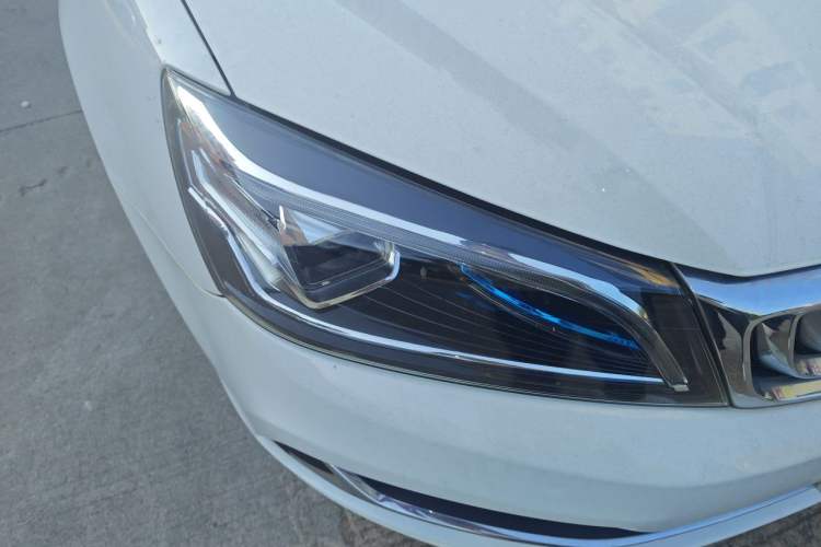 Used Geely Auto Emgrand 2020 1.5L Manual Upward Edition Right Front Headlight