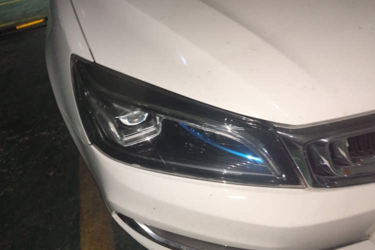 Used Geely Auto Emgrand 2020 1.5L CVT Upward Version Right Front Headlight