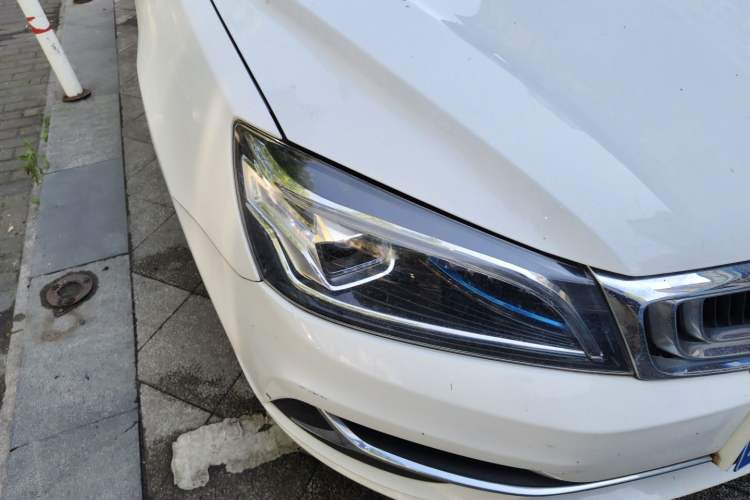 Used Geely Auto Emgrand 2020 1.5L Manual Upward Edition Right Front Headlight