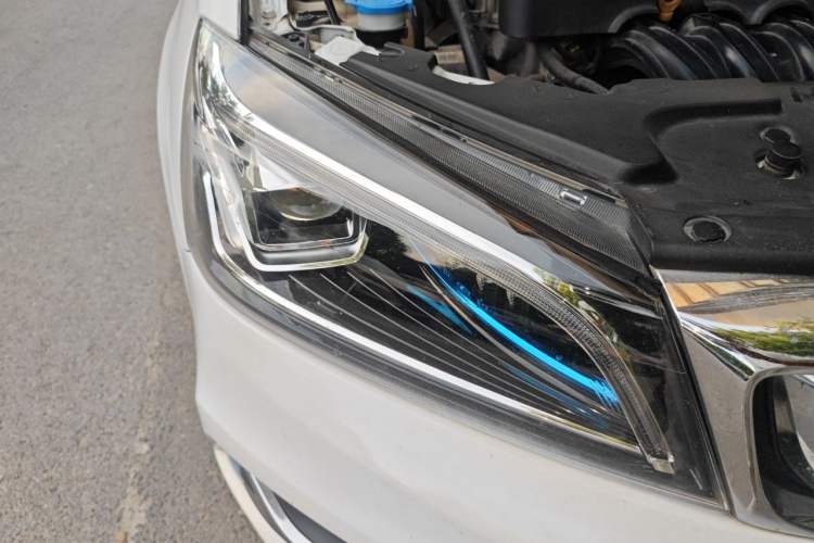 Used Geely Auto Emgrand 2020 1.5L CVT Upward Version Right Front Headlight