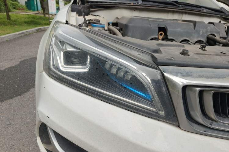 Used Geely Auto Emgrand 2020 1.5L CVT Upward Version Right Front Headlight
