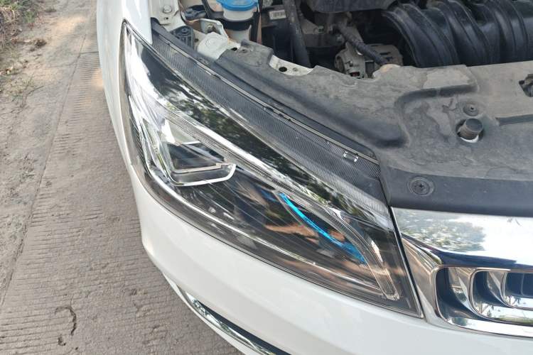 Used Geely Auto Emgrand 2020 1.5L CVT Upward Version Right Front Headlight