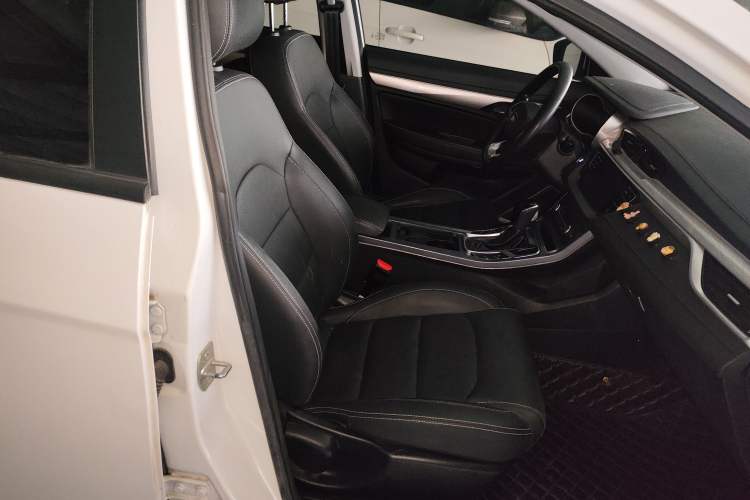 Used Geely Auto Emgrand 2020 1.5L CVT Luxury Model Right Front Seat