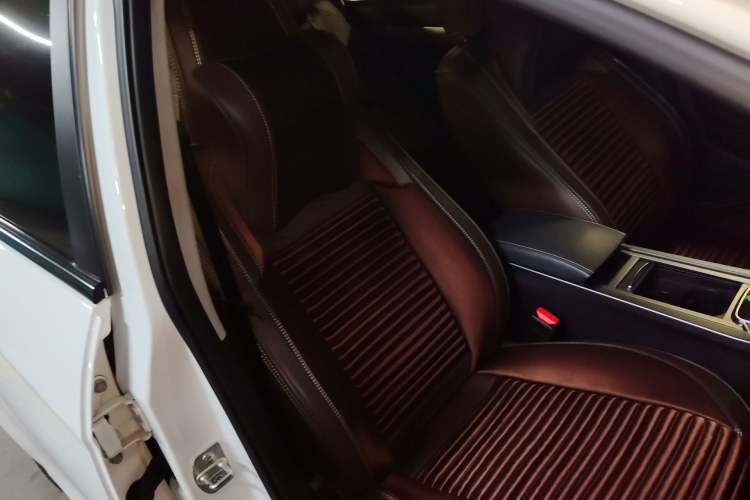 Used Geely Auto Emgrand 2020 1.5L CVT Upward Version Right Front Seat