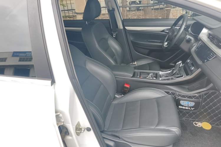 Used Geely Auto Emgrand 2020 1.5L CVT Upward Version Right Front Seat