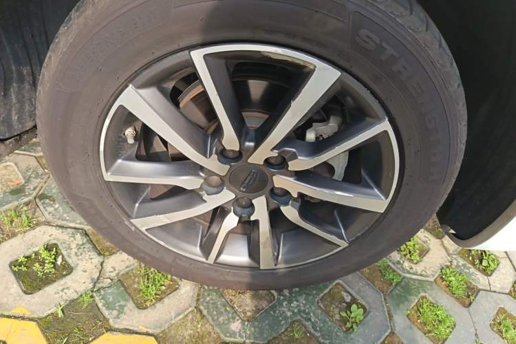 Used Geely Auto Emgrand 2020 1.5L CVT Upward Version Right Front Wheel Hub