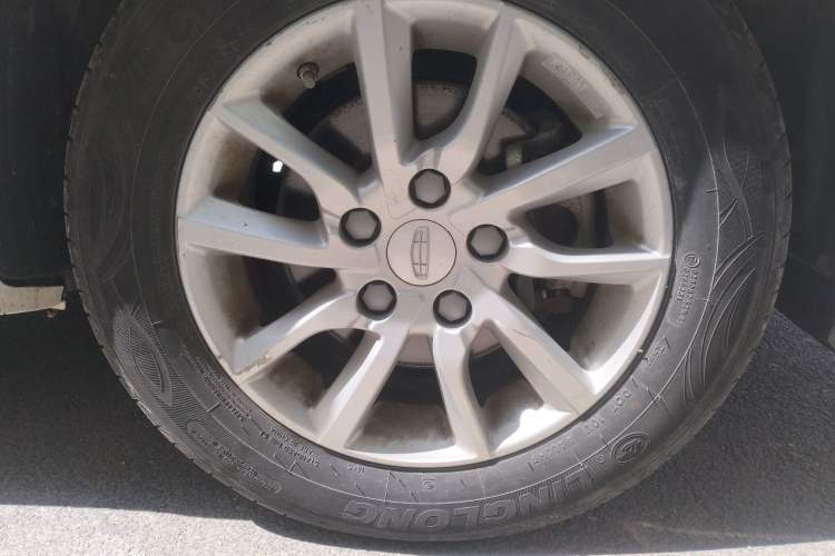 Used Geely Auto Emgrand 2020 1.5L Manual Comfort Version Right Front Wheel Hub