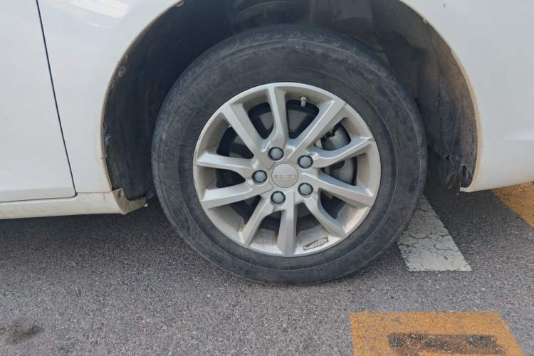 Used Geely Auto Emgrand 2020 1.5L CVT Luxury Model Right Front Wheel Hub