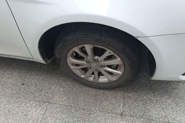 Used Geely Auto Emgrand 2020 1.5L Manual Comfort Version Right Front Wheel Hub