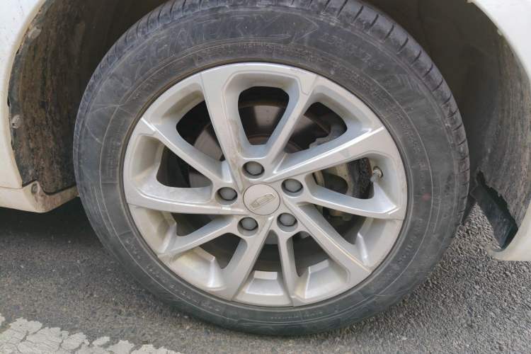 Used Geely Auto Emgrand 2020 1.5L CVT Luxury Model Right Front Wheel Hub