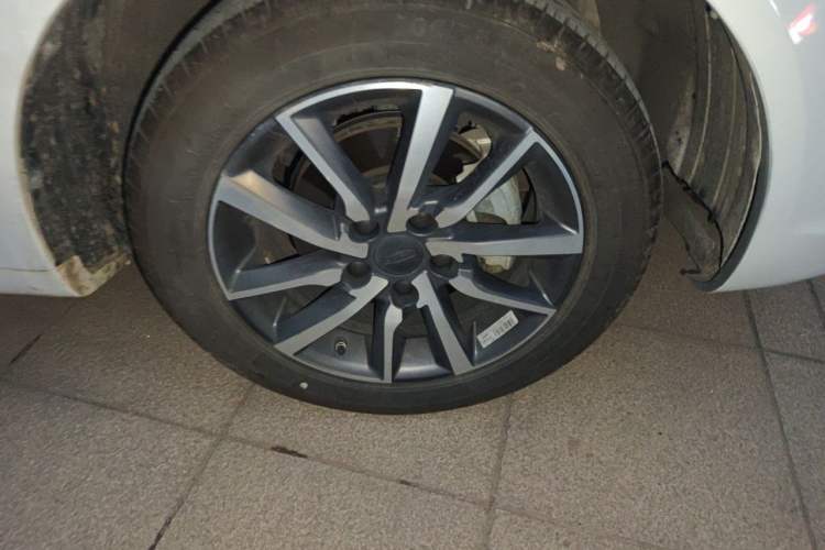 Used Geely Auto Emgrand 2020 1.5L CVT Upward Version Right Front Wheel Hub