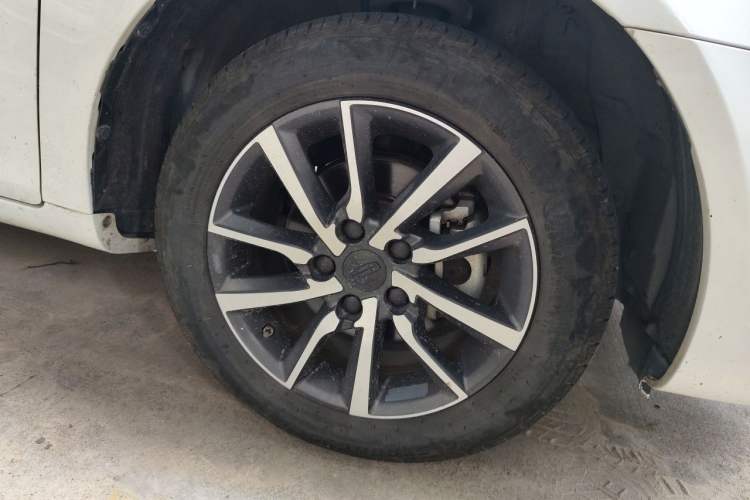 Used Geely Auto Emgrand 2020 1.5L CVT Upward Version Right Front Wheel Hub