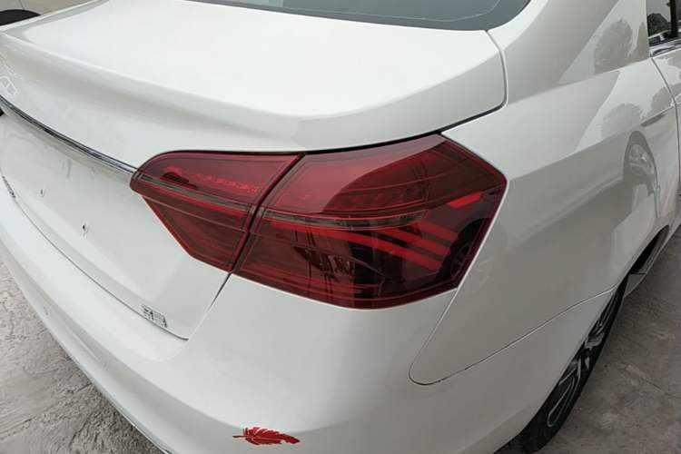 Used Geely Auto Emgrand 2020 1.5L CVT Upward Version Right Rear Taillight