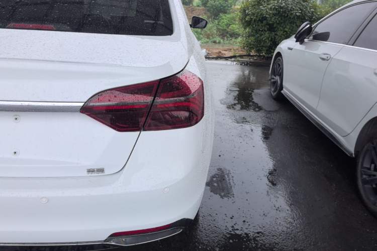 Used Geely Auto Emgrand 2020 1.5L Manual Comfort Version Right Rear Taillight
