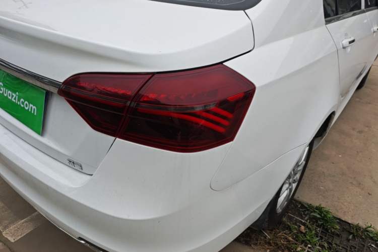 Used Geely Auto Emgrand 2020 1.5L Manual Comfort Version Right Rear Taillight