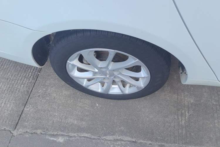 Used Geely Auto Emgrand 2020 1.5L Manual Luxury Model Right Rear Wheel Hub