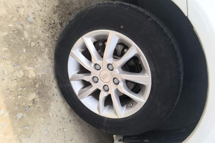 Used Geely Auto Emgrand 2020 1.5L CVT Luxury Model Right Rear Wheel Hub