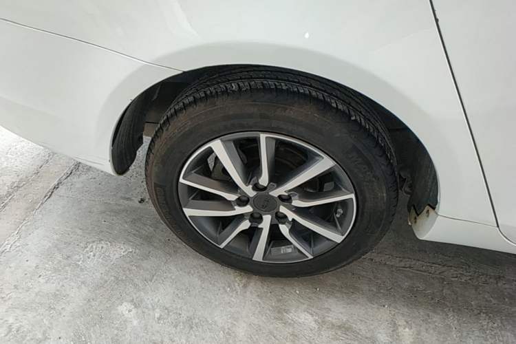 Used Geely Auto Emgrand 2020 1.5L CVT Upward Version Right Rear Wheel Hub