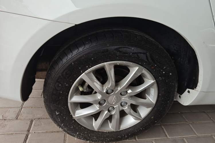 Used Geely Auto Emgrand 2020 1.5L Manual Luxury Model Right Rear Wheel Hub