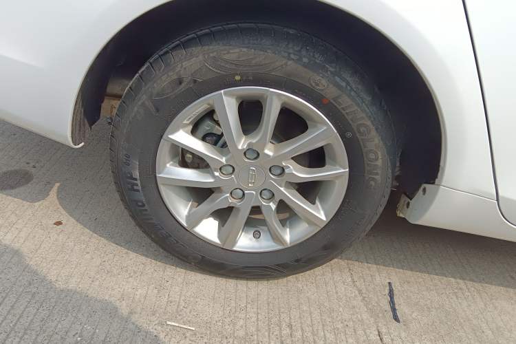 Used Geely Auto Emgrand 2020 1.5L Manual Luxury Model Right Rear Wheel Hub