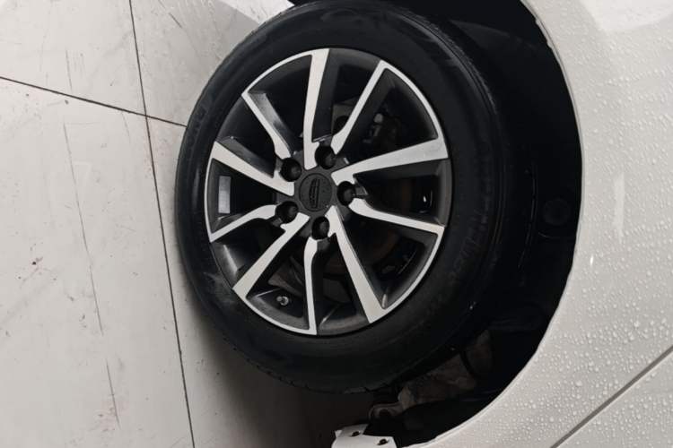 Used Geely Auto Emgrand 2020 1.5L CVT Upward Version Right Rear Wheel Hub