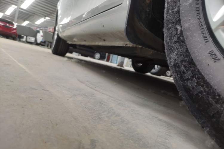Used Geely Auto Emgrand 2020 1.5L Manual Luxury Model Right Side Sill